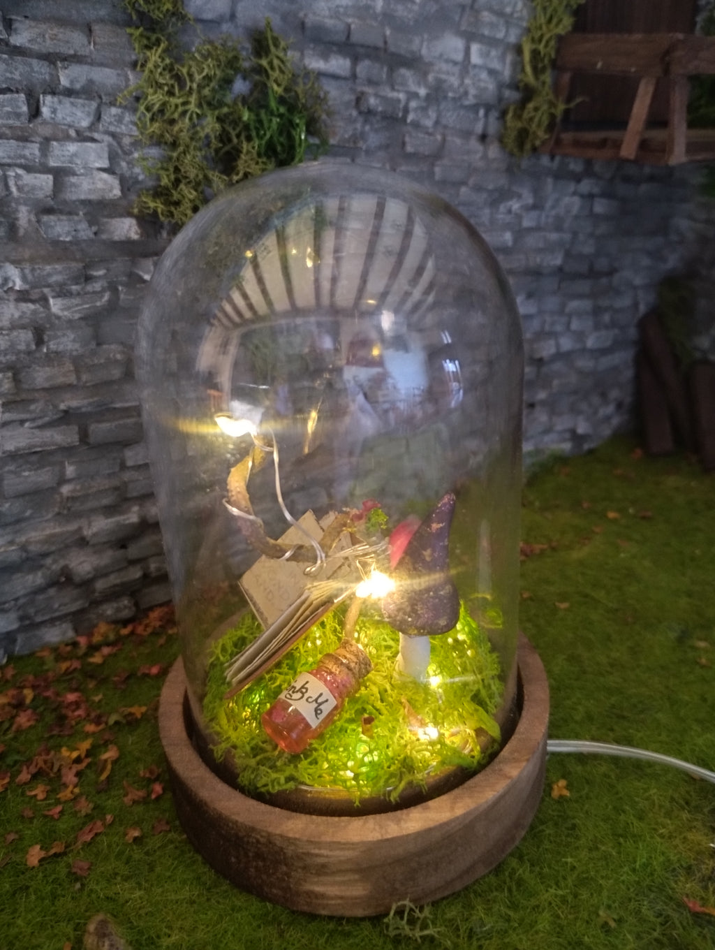 Cloche lumineuse Alice au Pays des Merveilles