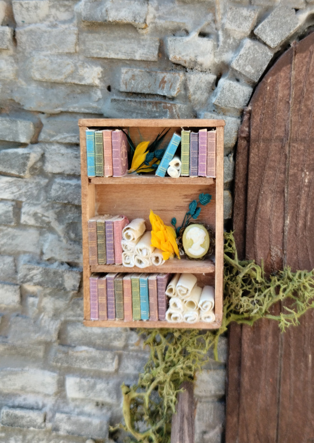 Magnet bibliothèque  camée miniature